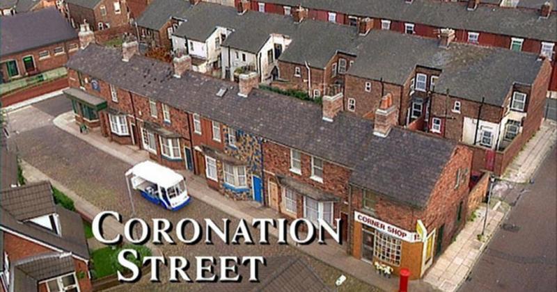 Corrie star opens up about emergency A&E visit for 'dangerous' condition