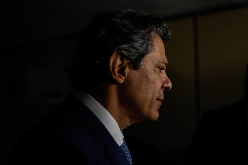 Onde vive e o que faz essa sociedade que 'não aguenta mais pagar imposto'