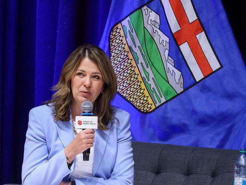 Bell: NEW NUMBERS. 6 out of 10 Danielle Smith voters would likely vote to leave Canada 'There is a healthy majority of UCP voters from the last election who would vote for an independent Alberta if they had the chance tomorrow,' says ThinkHQ pollster Marc Henry