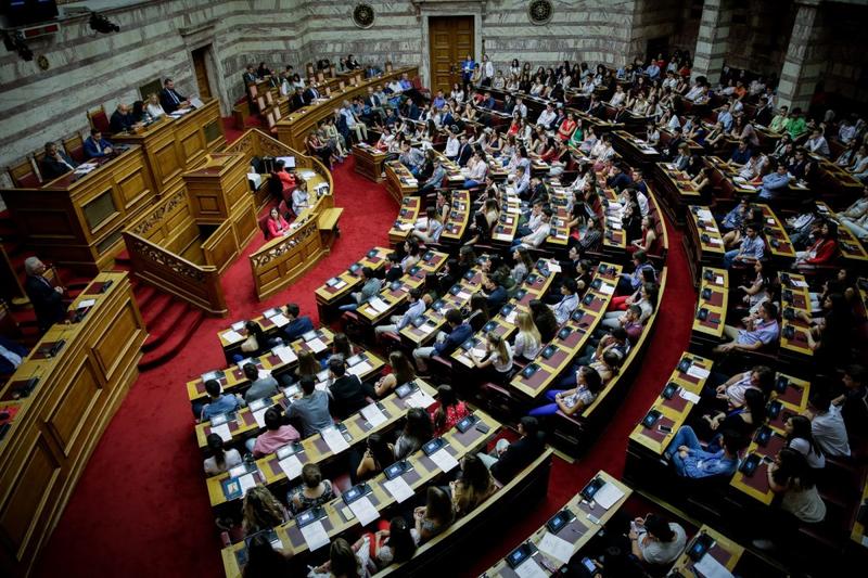 Τέμπη : Τα «κατηγορητήρια» των κομμάτων δεν έχουν σχέση με το Ποινικό Δίκαιο και τη Δικονομία