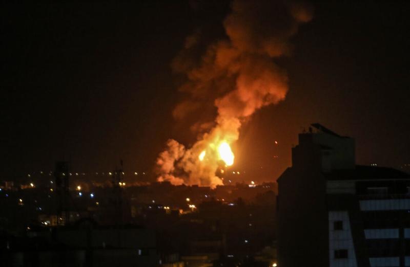 Eskalation im Nahen Osten: Israel bombardiert den Iran, Iran wertet es als Kriegserklärung