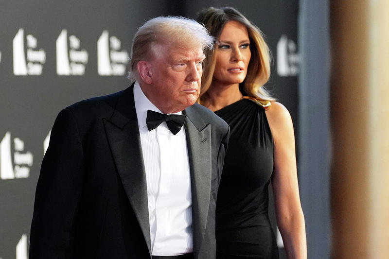 Irony dies: Trump goes to ‘Les Misérables’