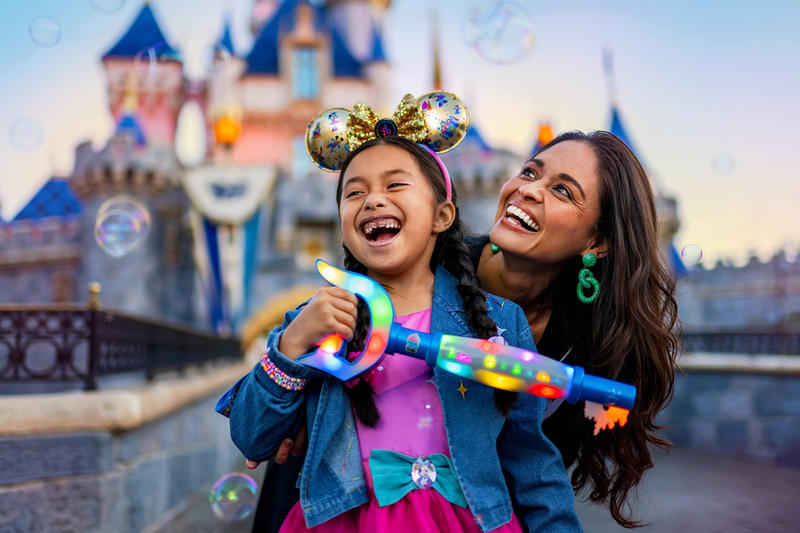It's gone viral, but resellers are struggling to sell this Disneyland souvenir