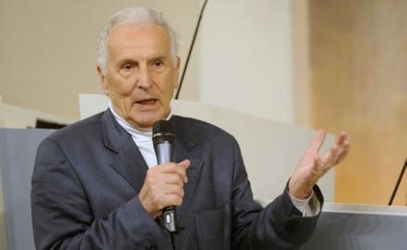 Silvio Garattini, la ricetta contro il caldo: “Un po’ di sole (dopo le 17) aiuta la vitamina D. Via burro, carni rosse e alcol”