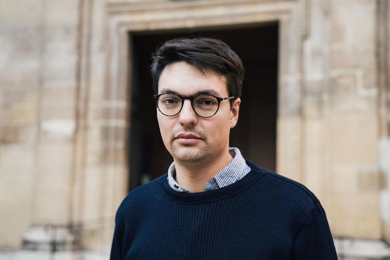Ce vendredi 13 juin, les élèves de première ont passé leur épreuve écrite du baccalauréat de français. Parmi les sujets figurait un commentaire de texte. À la grande surprise de Jean de Saint-Cheron, l’extrait de littérature choisi était un passage de L’Ensorcelée, de Jules Barbey d’Aurevilly, une œuvre de 1854.