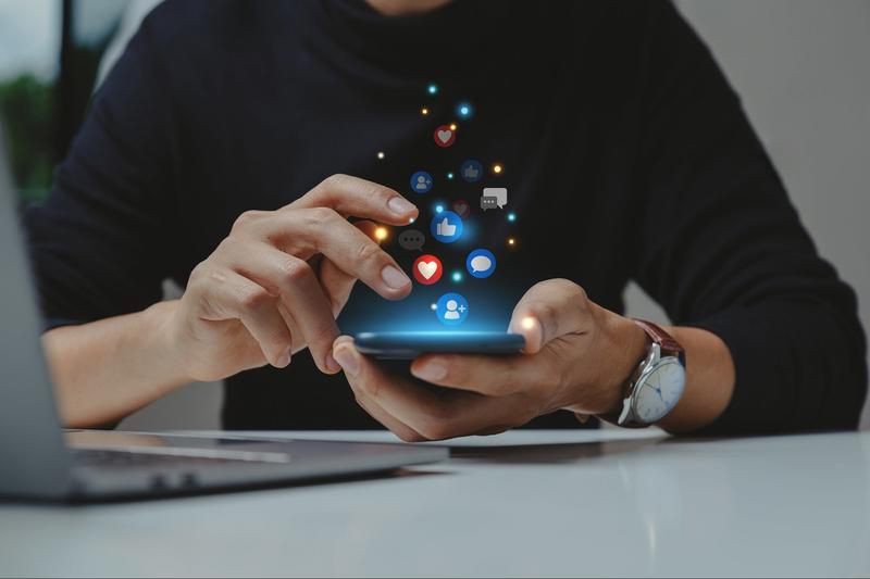 Influence That Converts: How Entrepreneurs Use Social Media to Drive Real Business Growth