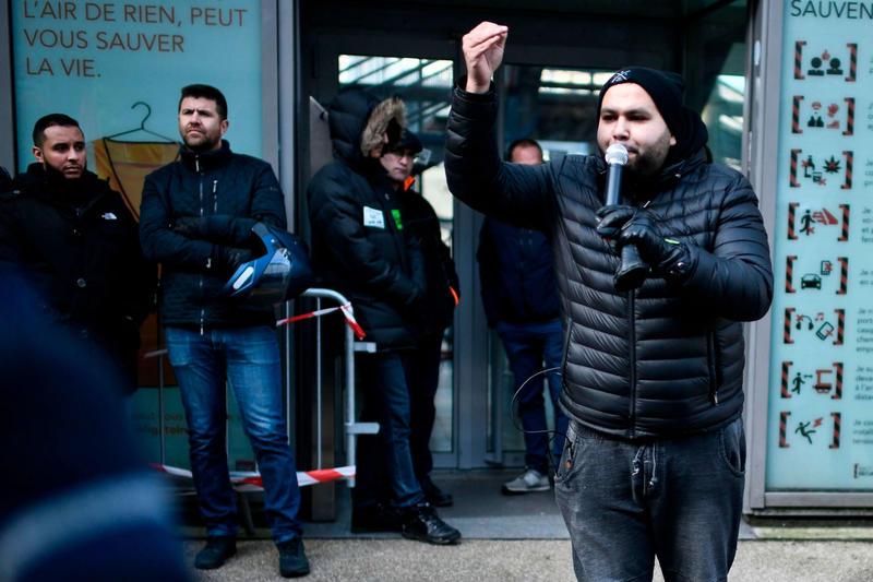 In France, a Rail Worker Is Going on Trial for Tweeting in Support of Palestine