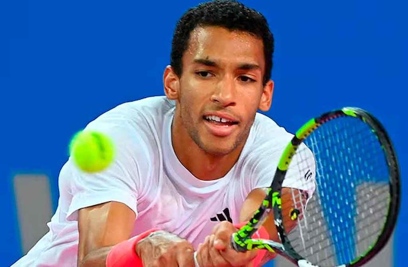 Canadiense Auger-Aliassime a semifinales en tenis de Stuttgart