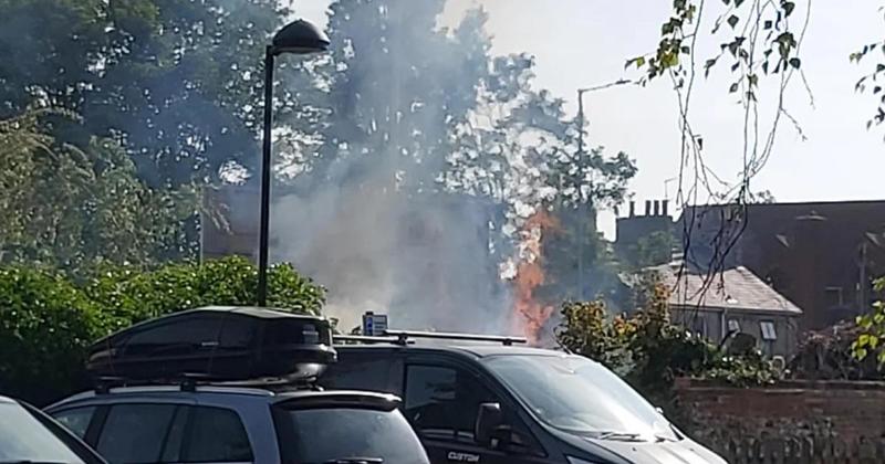 Fire breaks out in early hours of the morning near busy street