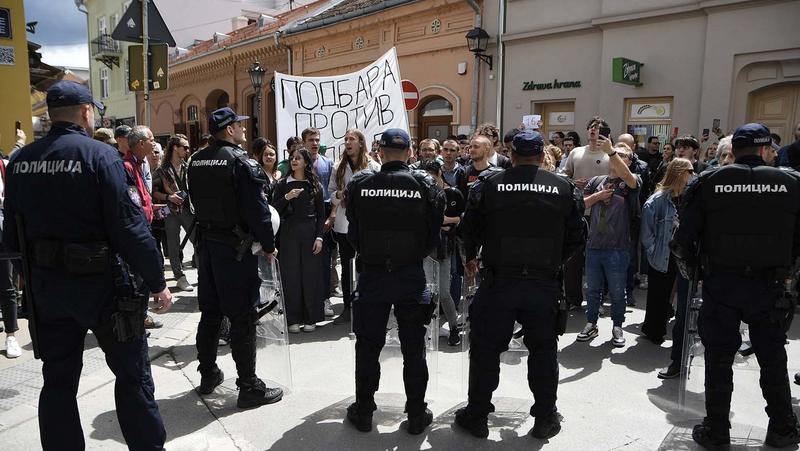 Herojstvo ne dolazi iz poricanja grešaka, već iz hrabrosti da se one priznaju
