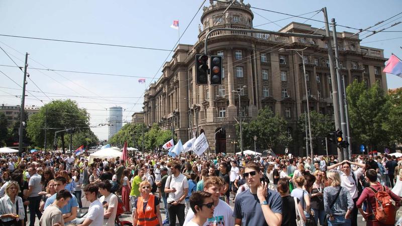 Večeras koncert Jarbola na protestu ispred Vlade Srbije