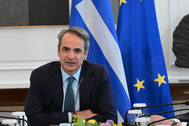Σε τροχιά πόλωσης το πολιτικό σκηνικό – Τα Τέμπη, η «προδοσία» και ο φόβος της κάλπης – Οι κινήσεις Τσίπρα – Σαμαρά για νέα κόμματα φέρνουν αναταράξεις