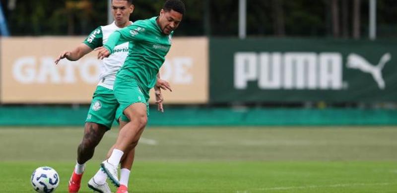 Rivais no Mundial, Palmeiras investiu mais do que o Porto em contratações