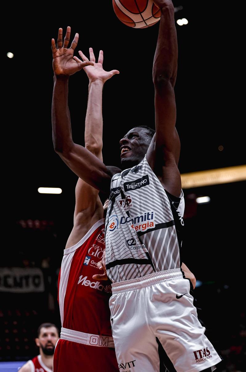 Virtus Bologna: Zanetti confermato, Ivanovic guida la nuova era