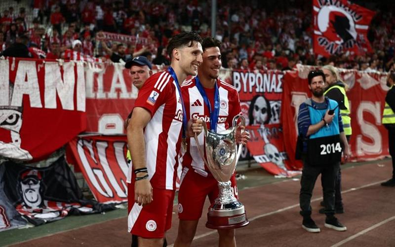 Ολυμπιακός: Τρέχουν τα σάλια τους για Κωστούλες και Ρέτσους!
