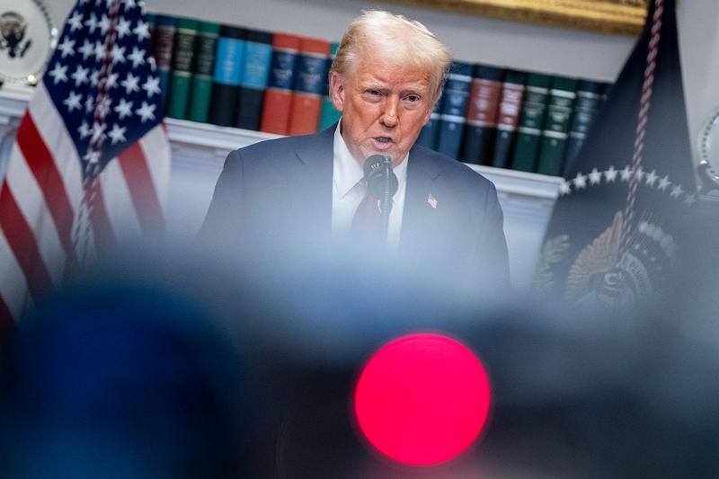Facing a decision on Iran, Trump is as befuddled as ever