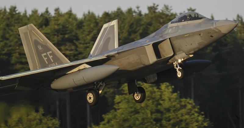 'The atmosphere was electric': Photos capture US aircraft arriving into airbase