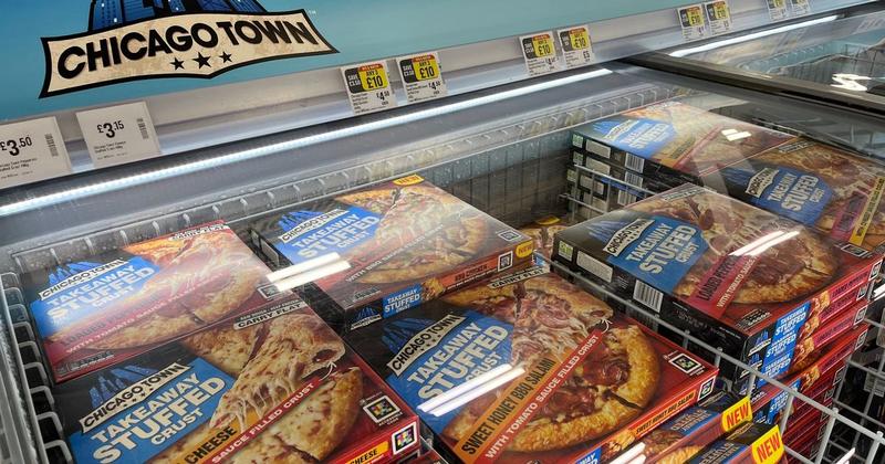 We tried the £3.50 Chicago Town treat shoppers say 'makes pizza night'