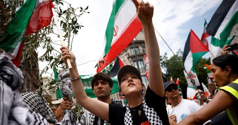 Tens of thousands join pro-Palestinian marches in London and Berlin