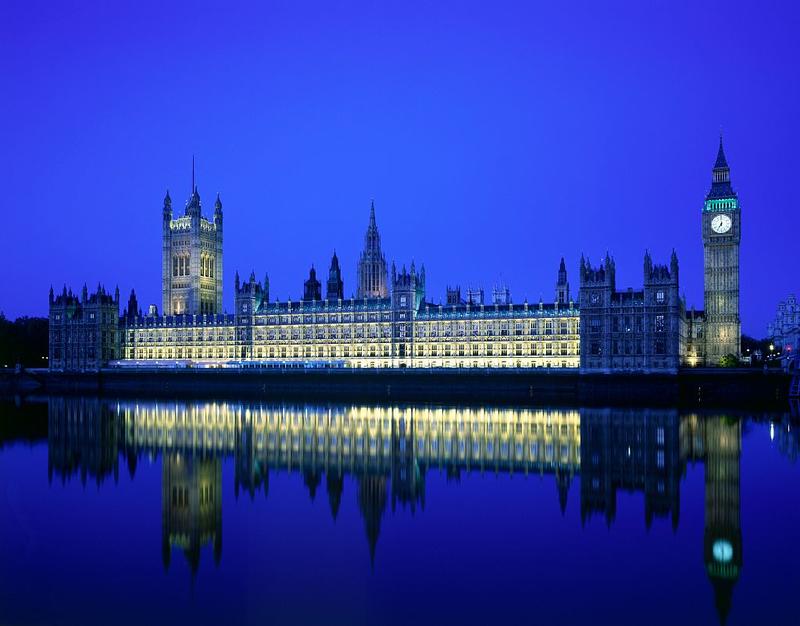 Parliament (finally) bows to Supreme Court gender ruling