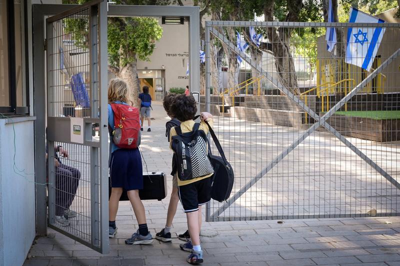 Schools may reopen Wednesday for first time in nearly 2 weeks if ceasefire holds