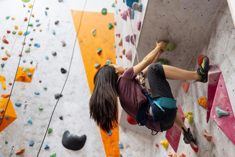 Non-traditional sports like pickleball and bouldering are helping Canadians get active this summer
