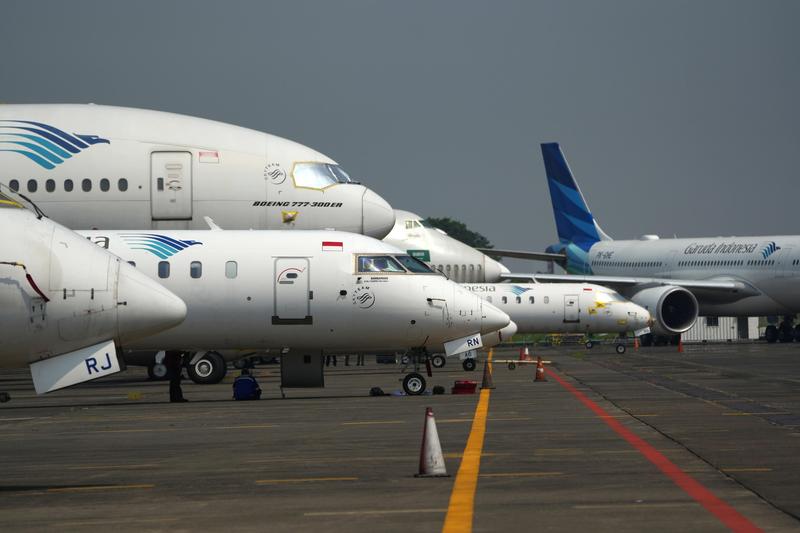 Billionaire Chairul Tanjung-Backed Garuda Indonesia Gets $408 Million Loan From Danantara