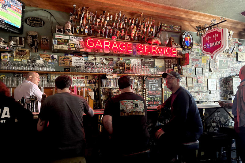 'We would all stop coming': The contested sale of a famed San Francisco bar