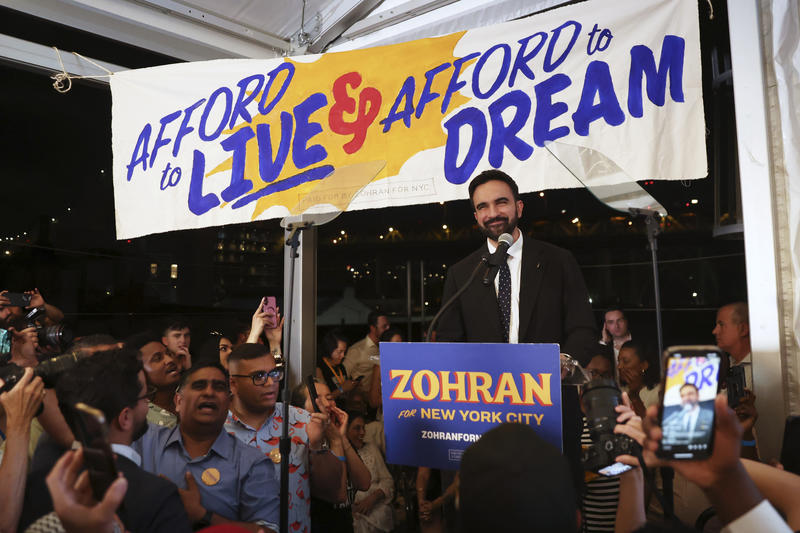 ‘Democratic Leadership Is Way Out of Touch’: Bernie Sanders on Zohran Mamdani’s Win