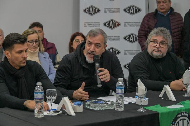 New front of unions and social organizations march against Milei’s austerity