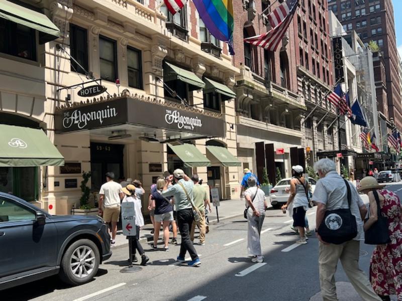 Grondahl: This Manhattan tour was 'lit'