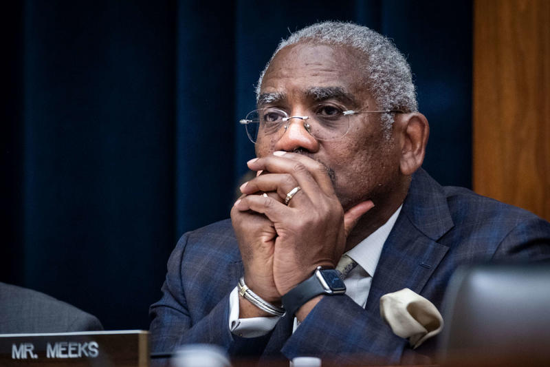Democrats Unveil War Powers Resolution That Gives Trump Leeway to Bomb Iran