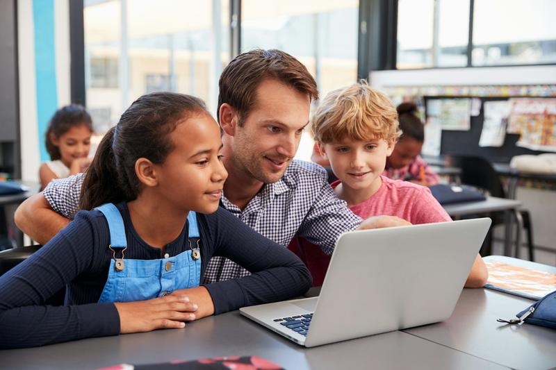 Canada needs a national AI literacy strategy to help students navigate AI