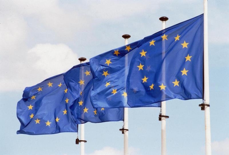 Politiikka | EU:n koheesiomenot saatava oikealle kurssille – lähes joka kymmenes euro käytettiin unionin omien sääntöjen vastaisesti