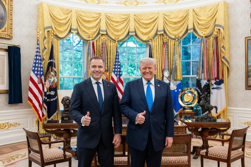 Poland, divided between Trump and the EU