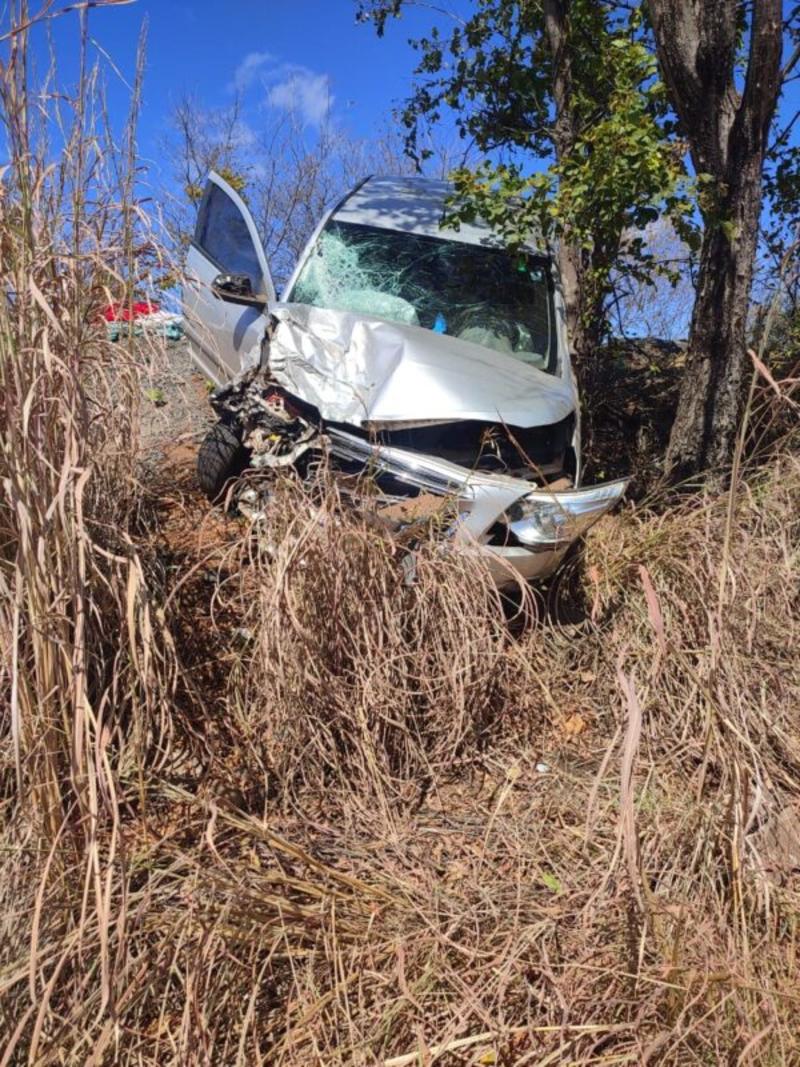 Colisão entre carros na MGC-122 deixa um ferido em Janaúba