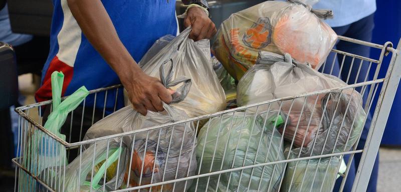 O povo sente no prato quando o Brasil melhora