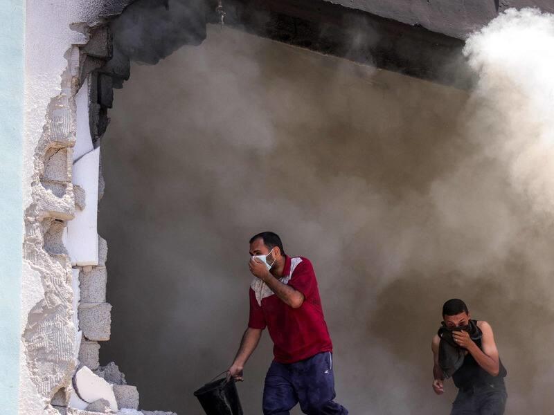 Pendant ce temps, le massacre de Gaza continue