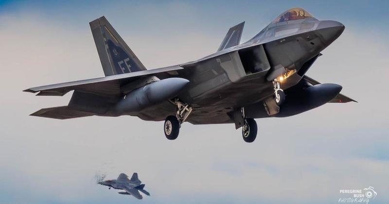 Plane spotter captures US jets landing at Suffolk airbase