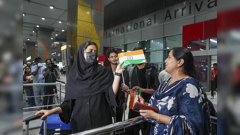 Risk To Life vs Jobs: A Dilemma Facing Indians In War Zones