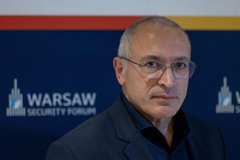'The West isn't read for Putin's hybrid war'