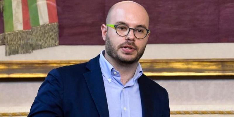 Livorno, pignorati i gettoni del consigliere comunale Alessandro Perini: il motivo