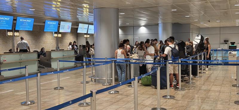 Israeli travelers again face astronomical air fares for peak summer season
