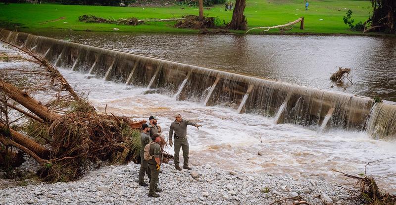 Weather Service Official Defends Staff’s Dedication Against Political Smears in Texas Flood Disaster