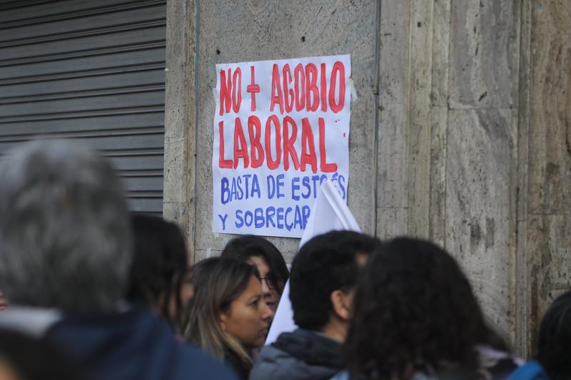 Profesores que no son “maestros”, egoísmo e ilegalidad