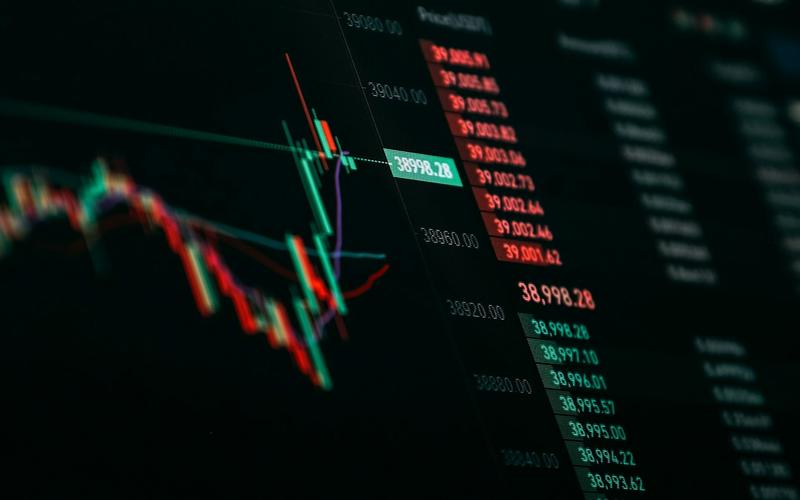 Particuliers vs professionnels de la finance : l’illusion des mêmes gains en Bourse