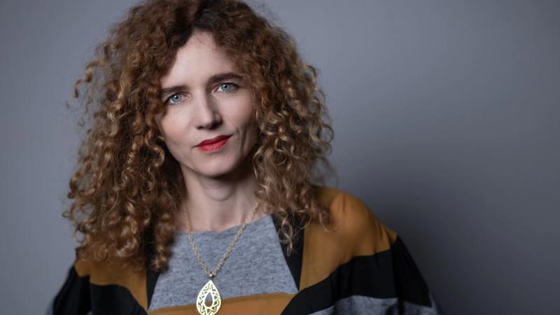 Ève Szeftel : 