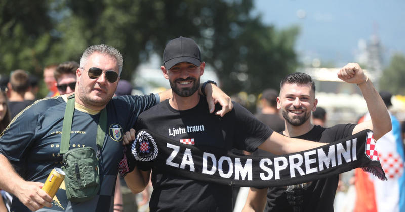 Zagrepčani s kojima razgovaram su zgroženi i dan poslije koncerta, prestravljeni su prizorom klinaca ispred trgovine
