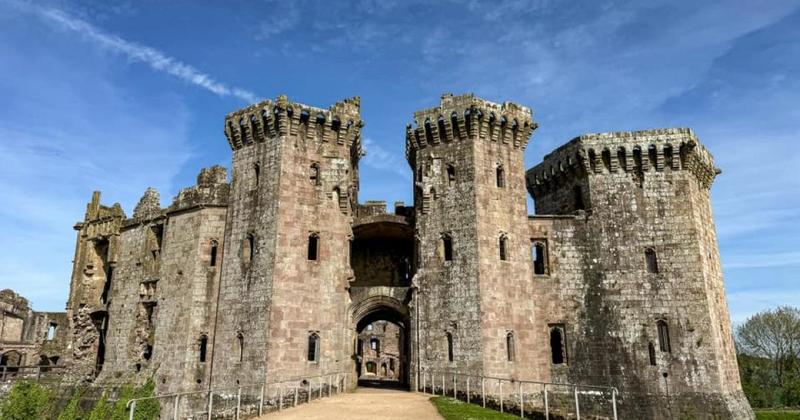 See Macbeth performed at castle as open-air theatre rolls into town