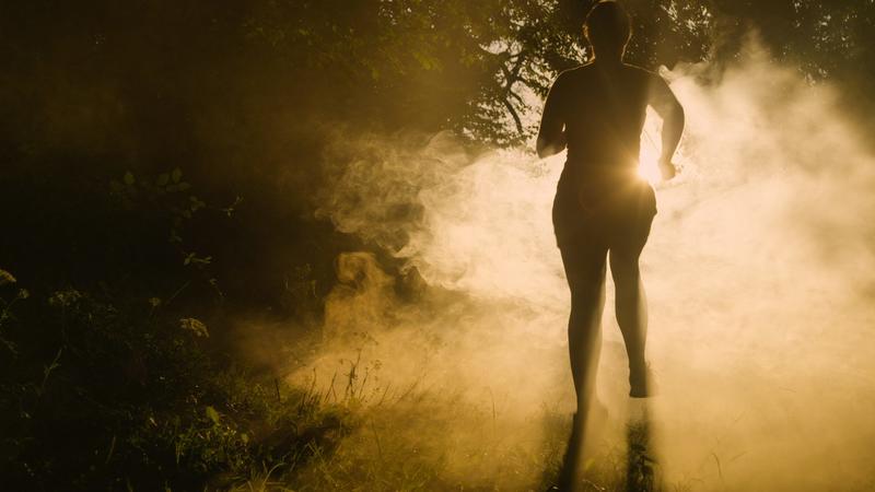 Wildfire smoke can make your outdoor workout hazardous to your health – an exercise scientist explains how to gauge the risk